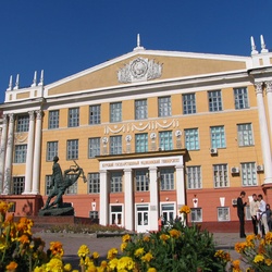 Главное здание Курского государственного медицинского университета